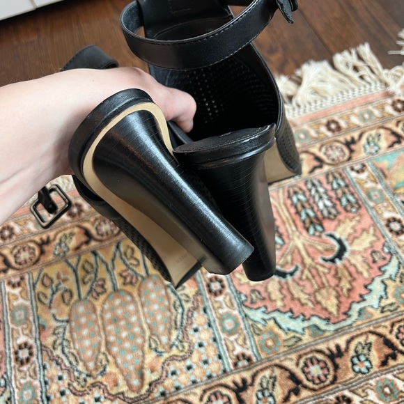 Donald Pliner Slingback Heeled Mules, Size 9, Black - Picture 7 of 9